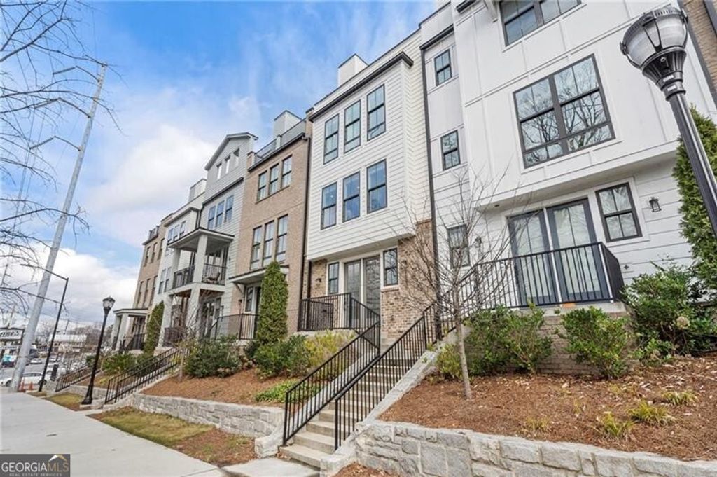Photo of 1842 Gotham Lane NE, Atlanta, GA 30324 (MLS # 10674095)