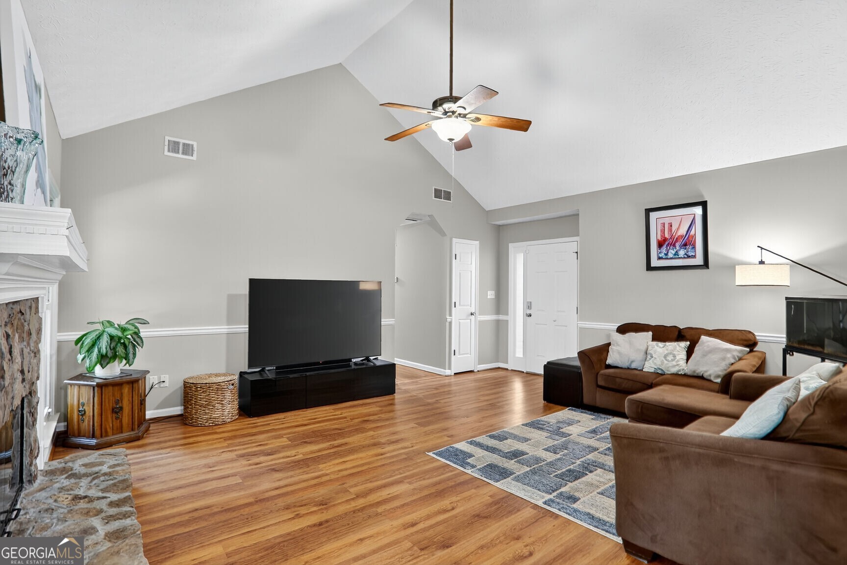 2555 Lakeview TRL