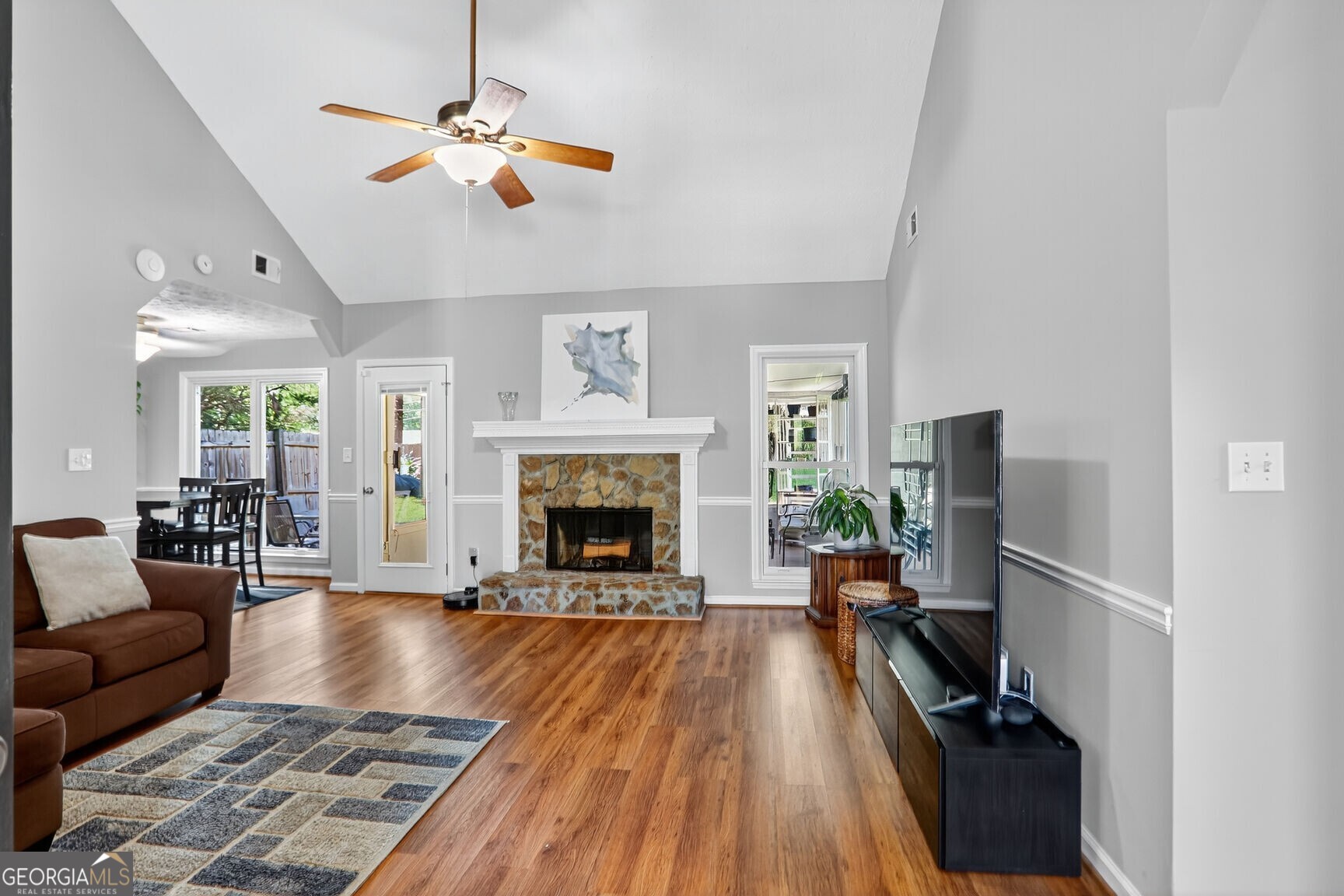 2555 Lakeview TRL