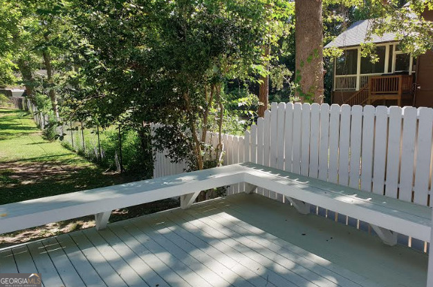 32 Highland DR NE