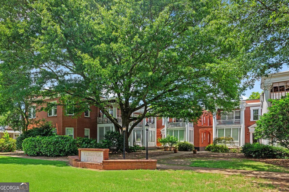 872 Briarcliff RD NE B2