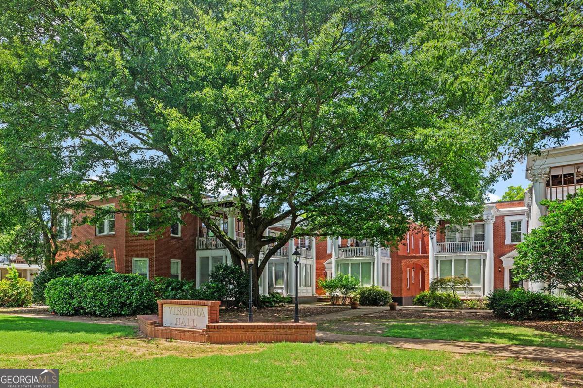 872 Briarcliff RD NE B2