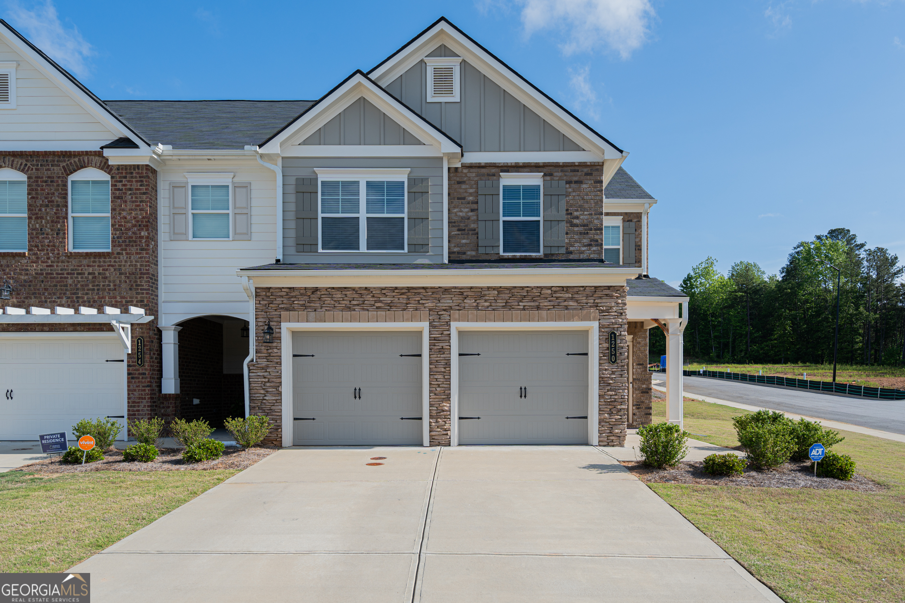1250 Park Center CIR