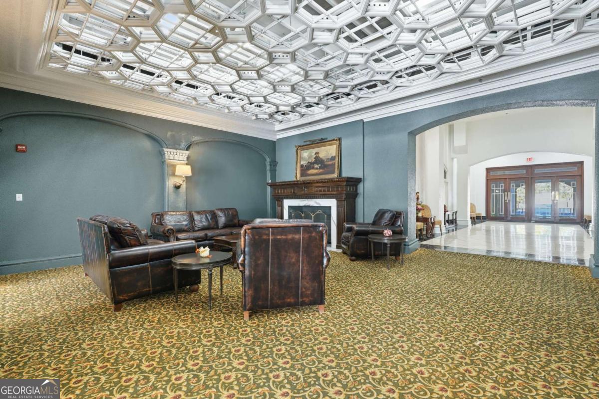 700 Wilmington Island RD 201