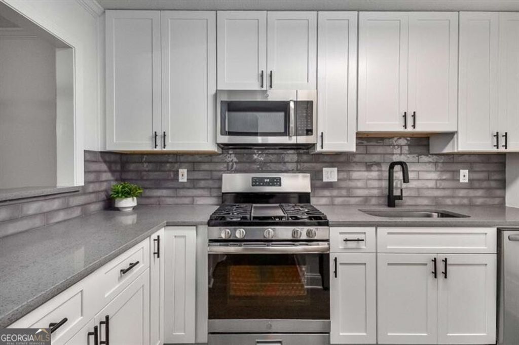 Photo of 1603 Cumberland Court, Smyrna, GA 30080 (MLS # 10692655)