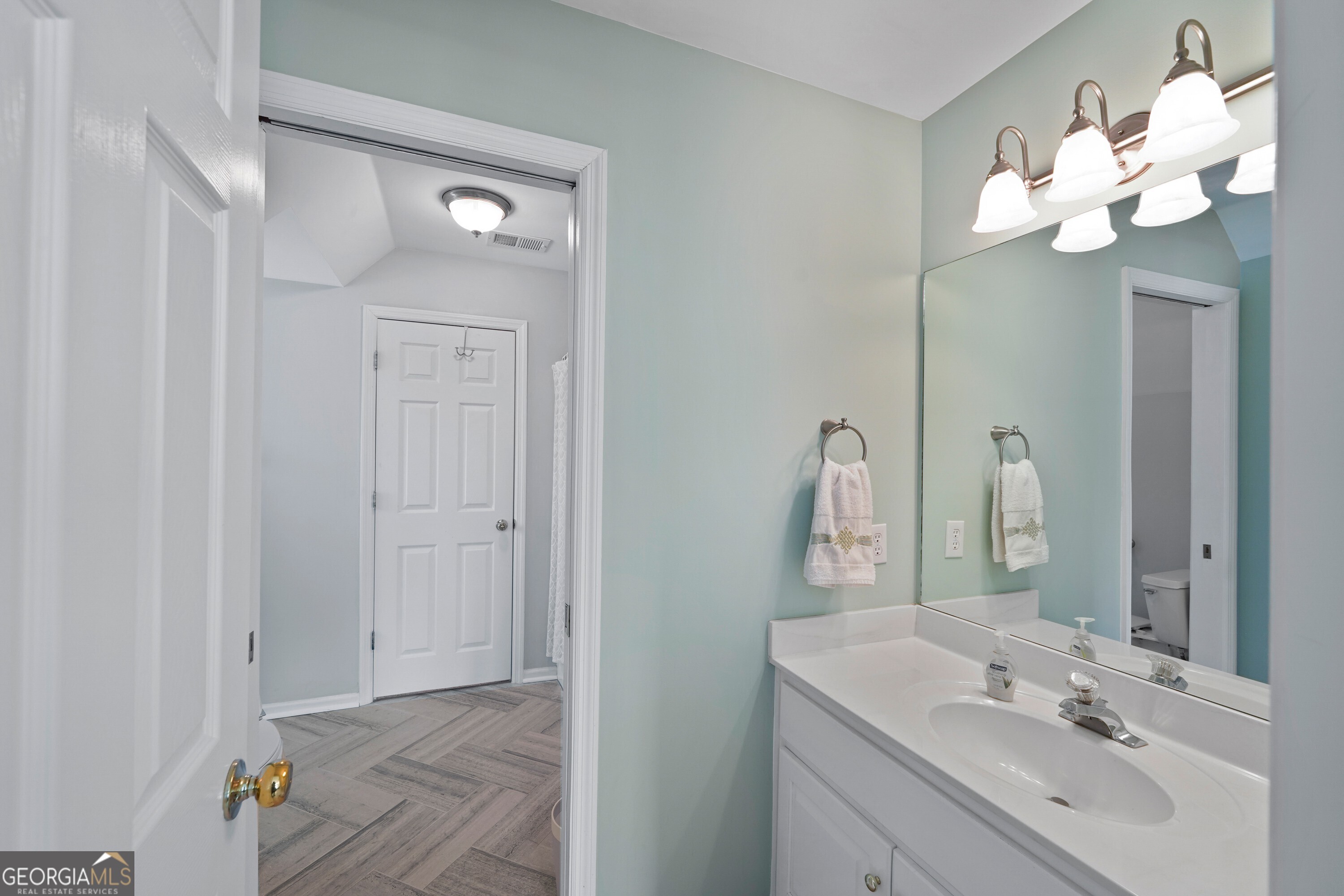 Kennesaw, Georgia 30144, United States, 4 Bedrooms Bedrooms, ,4 BathroomsBathrooms,Residential,Pending,4254