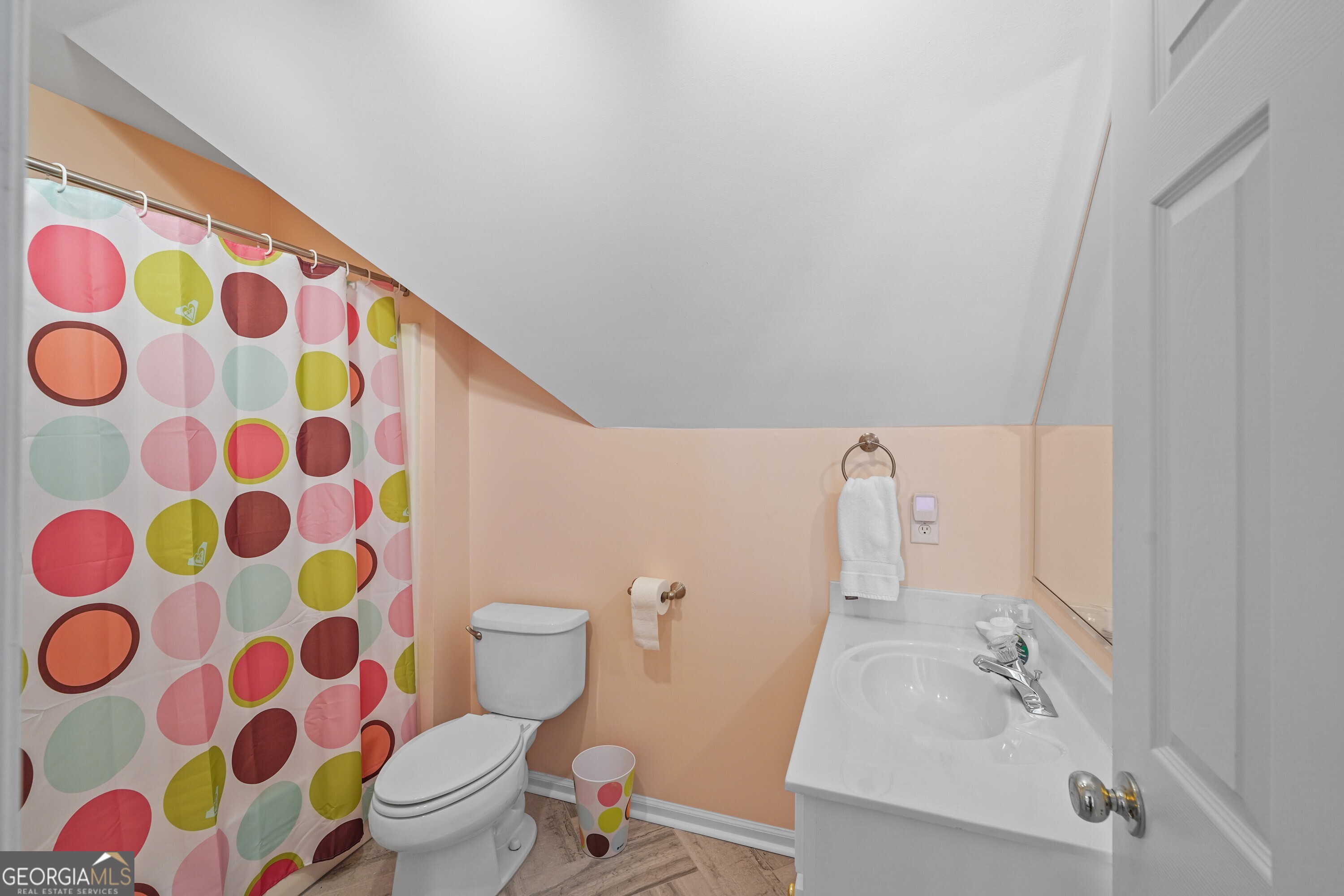 Kennesaw, Georgia 30144, United States, 4 Bedrooms Bedrooms, ,4 BathroomsBathrooms,Residential,Pending,4254