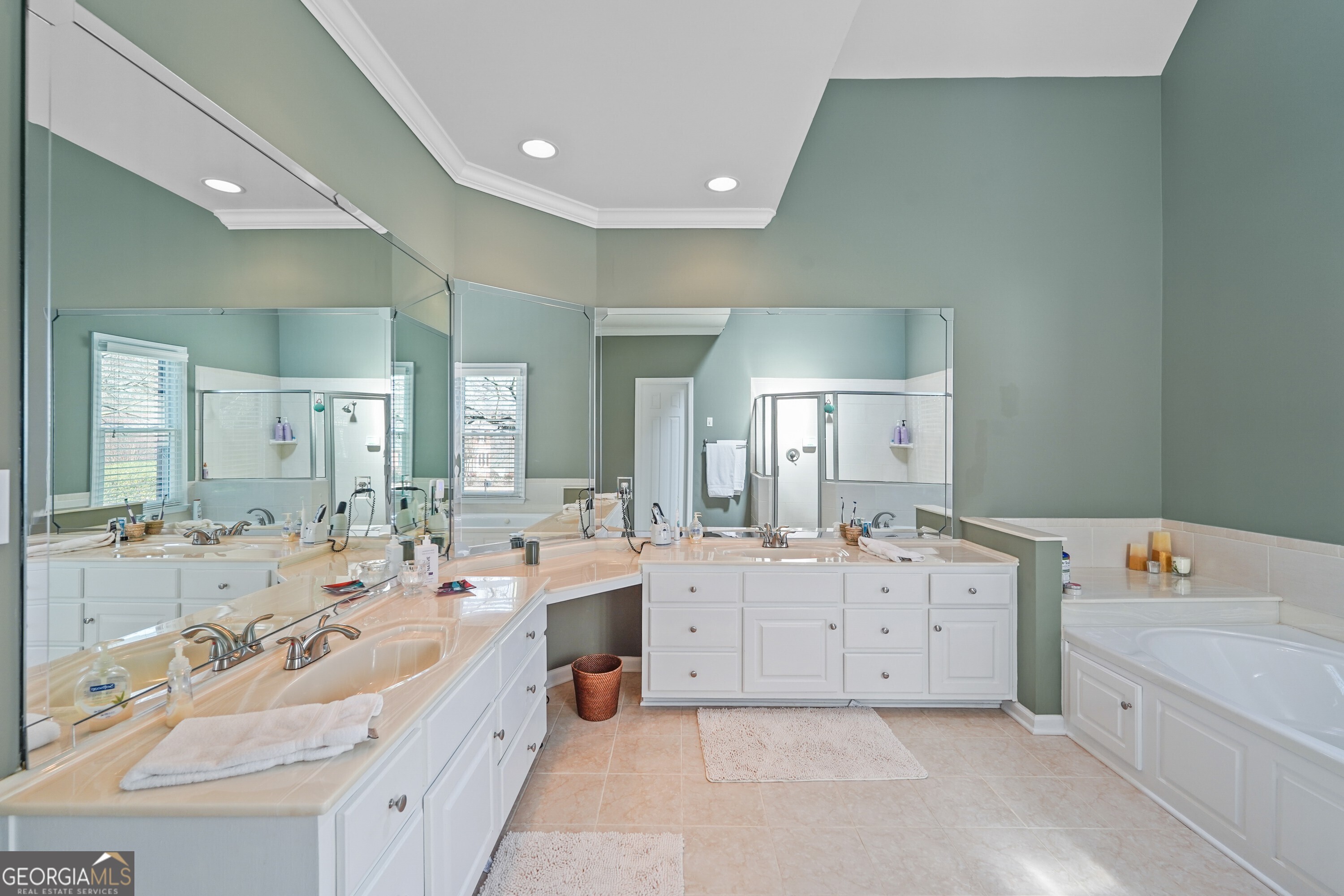 Kennesaw, Georgia 30144, United States, 4 Bedrooms Bedrooms, ,4 BathroomsBathrooms,Residential,Pending,4254