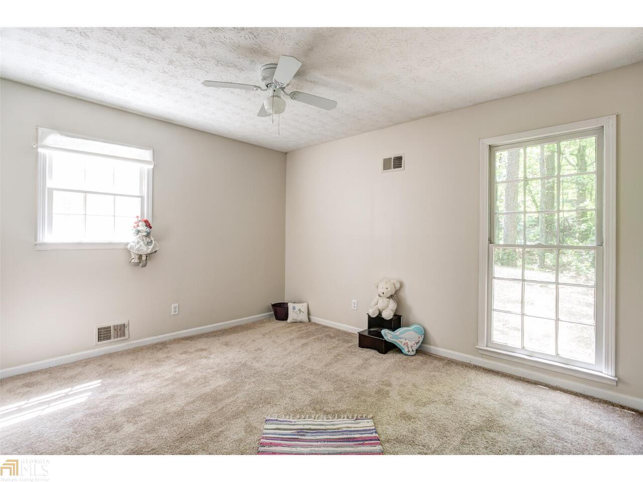 Plymouth Lane - Residential