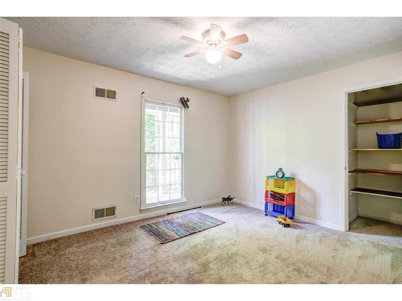 Plymouth Lane - Residential
