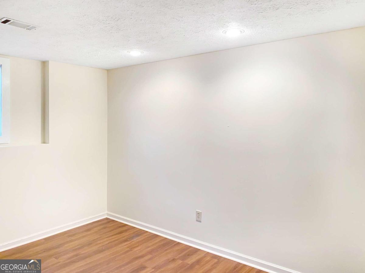Churchill Falls - Residential Lease