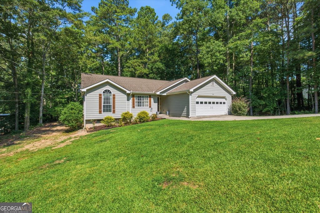 Photo of 3009 Lakeview Parkway, Villa Rica, GA 30180 (MLS # 10808233)