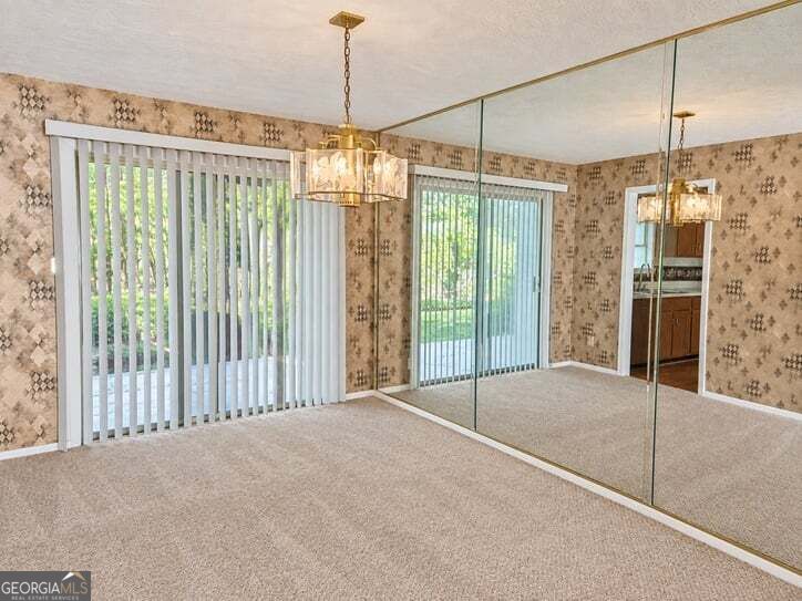 732 Anderson WALK