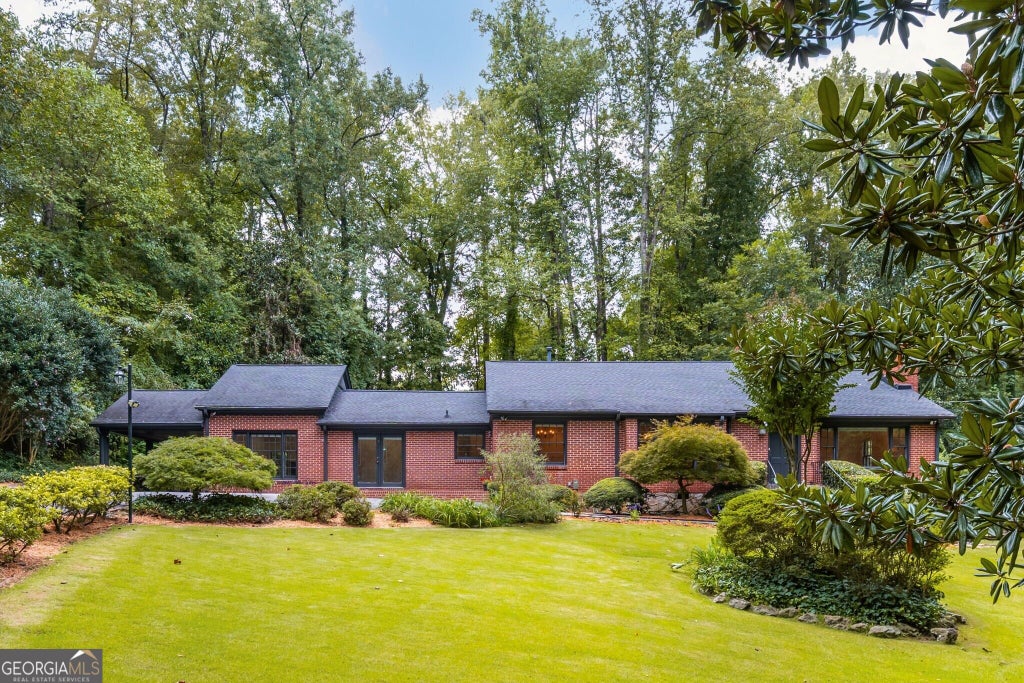 Photo of 2320 Lavista Road NE, Atlanta, GA 30329 (MLS # 10855880)