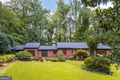 Photo of 2320 Lavista Road NE, Atlanta, GA 30329 (MLS # 10855880)
