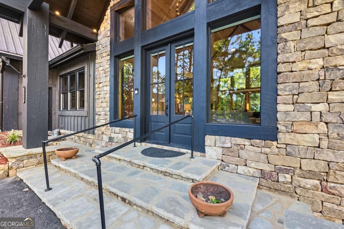 361 Bluebird LN