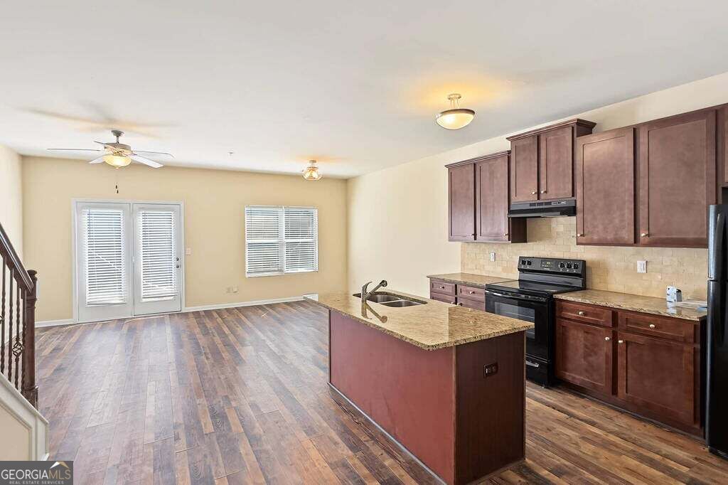 Photo of 1800 Old Dogwood, Jonesboro, GA 30238 (MLS # 10858296)