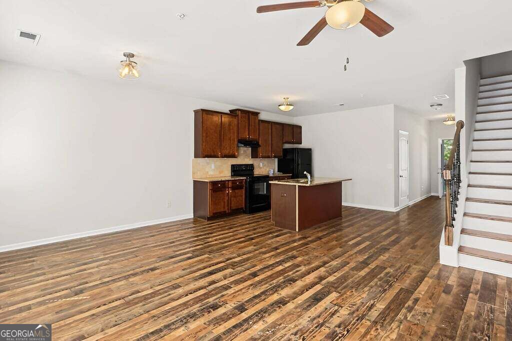 Photo of 1800 Old Dogwood, Jonesboro, GA 30238 (MLS # 10858296)