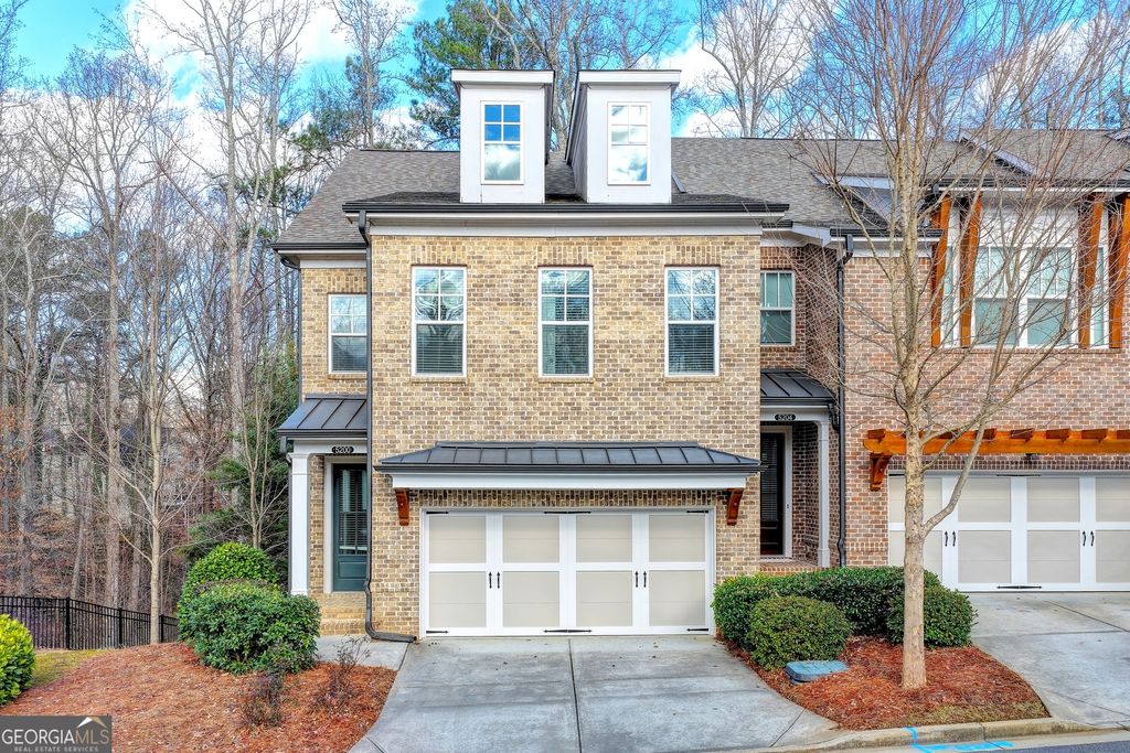 Photo of 5200 Cresslyn Ridge, Alpharetta, GA 30005 (MLS # 10670771)