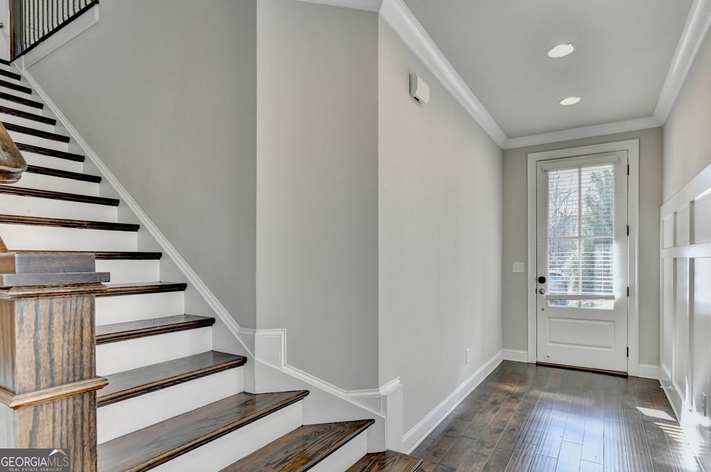 Photo of 5200 Cresslyn Ridge, Alpharetta, GA 30005 (MLS # 10670771)