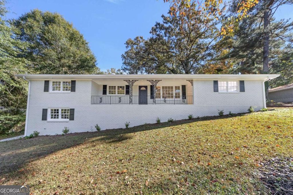 Photo of 6243 David Lane SW, Mableton, GA 30126 (MLS # 10637226)