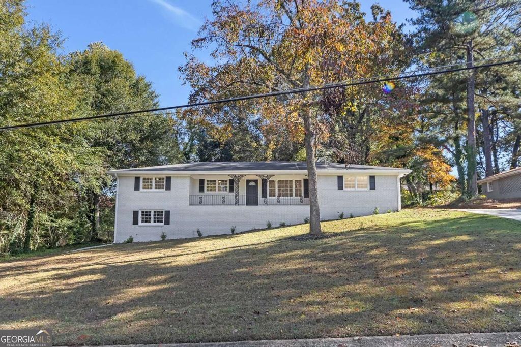 Photo of 6243 David Lane SW, Mableton, GA 30126 (MLS # 10637226)