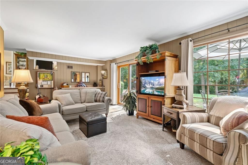 Marietta, Georgia 30067, United States, 4 Bedrooms Bedrooms, ,3 BathroomsBathrooms,Residential,Active,206093