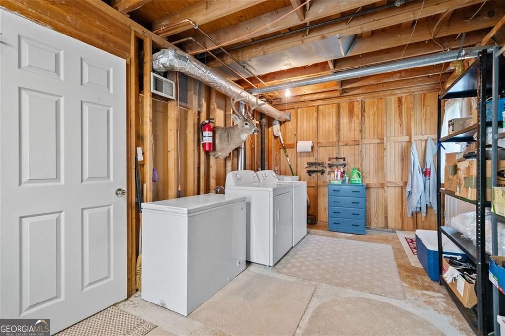 Marietta, Georgia 30067, United States, 4 Bedrooms Bedrooms, ,3 BathroomsBathrooms,Residential,Active,206093