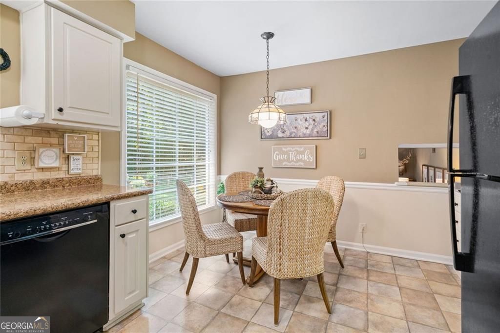 Marietta, Georgia 30067, United States, 4 Bedrooms Bedrooms, ,3 BathroomsBathrooms,Residential,Active,206093