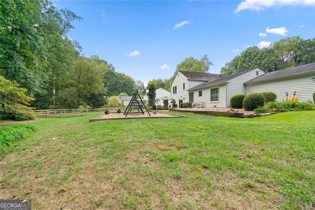 Marietta, Georgia 30067, United States, 4 Bedrooms Bedrooms, ,3 BathroomsBathrooms,Residential,Active,206093