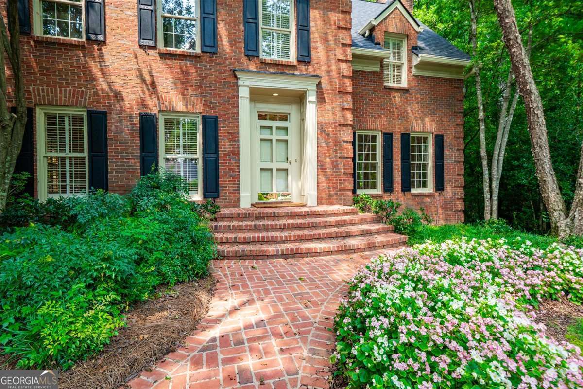 1781 Point Pleasant SE