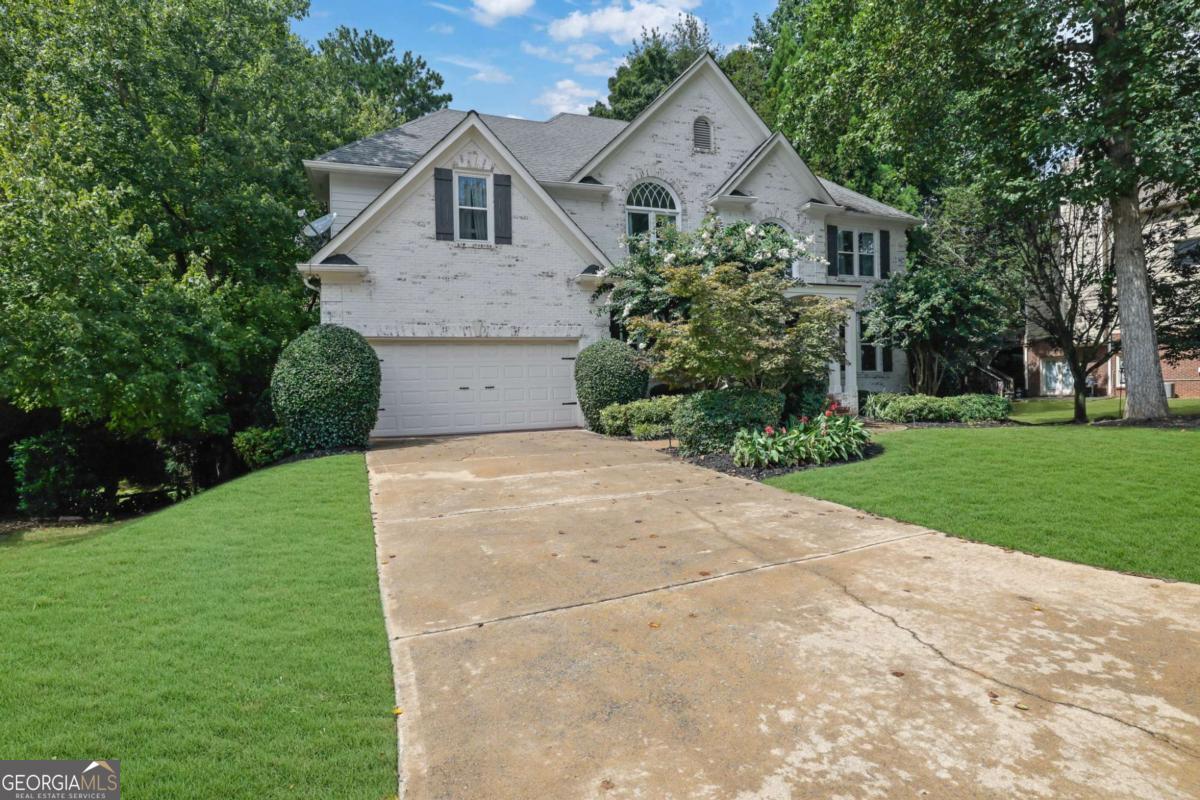 1011 Fairecroft CT