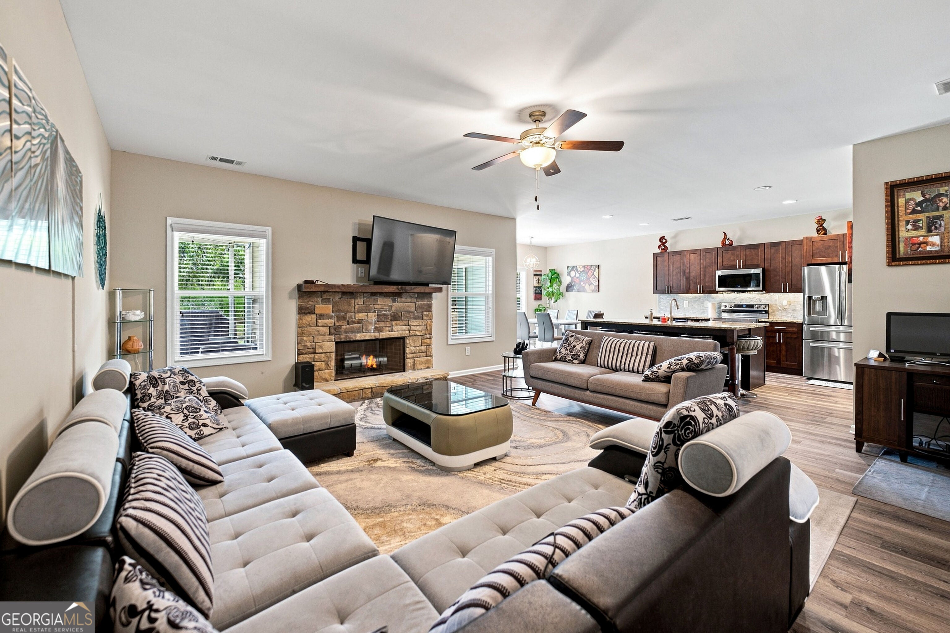 6314 Woodland Station DR