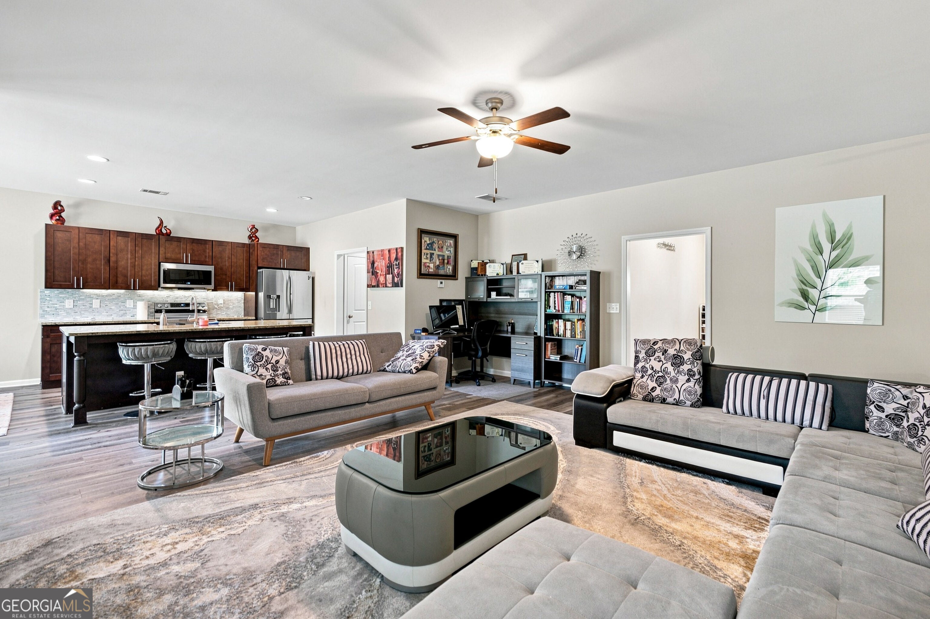 6314 Woodland Station DR