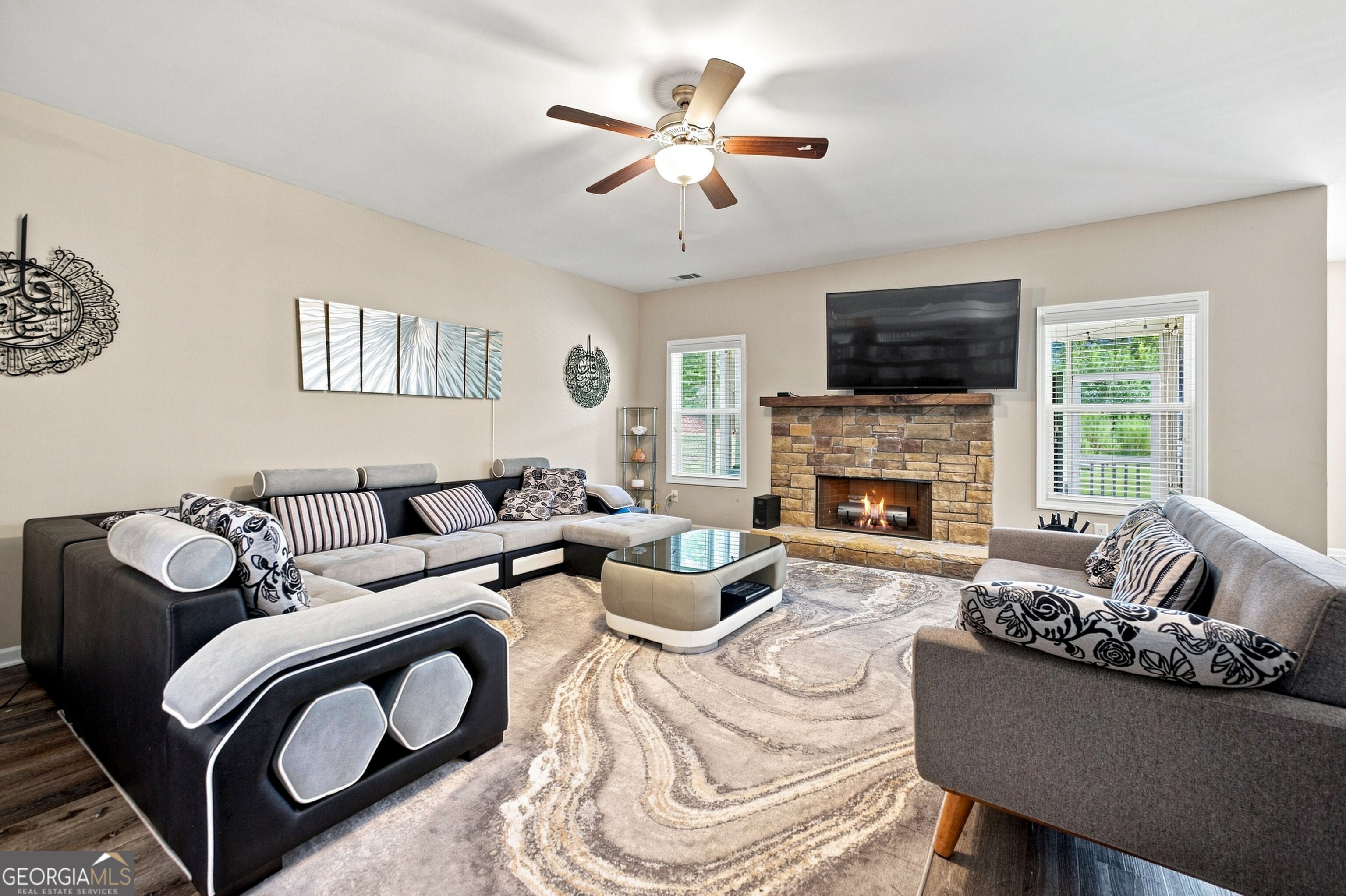 6314 Woodland Station DR