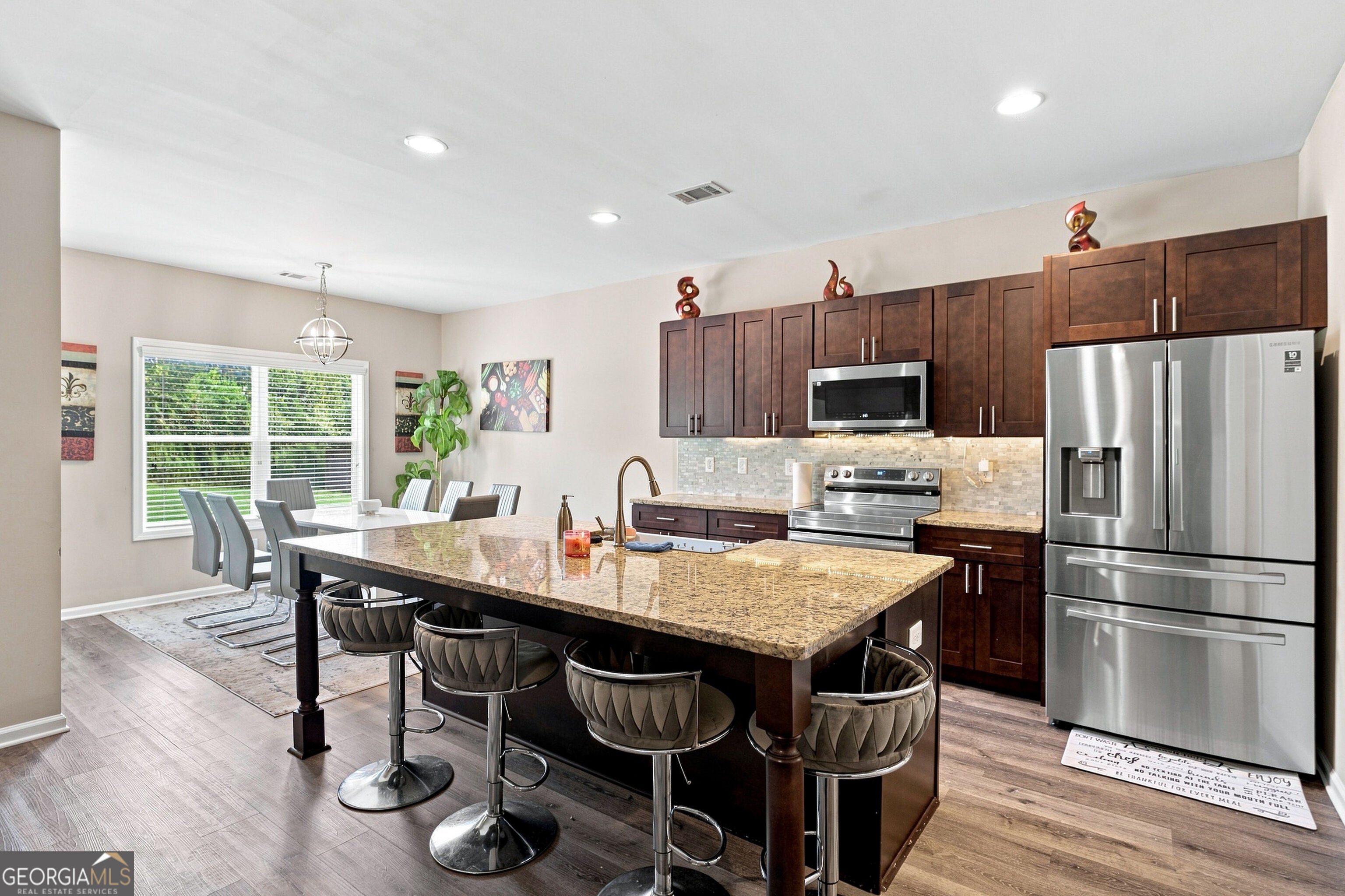 6314 Woodland Station DR