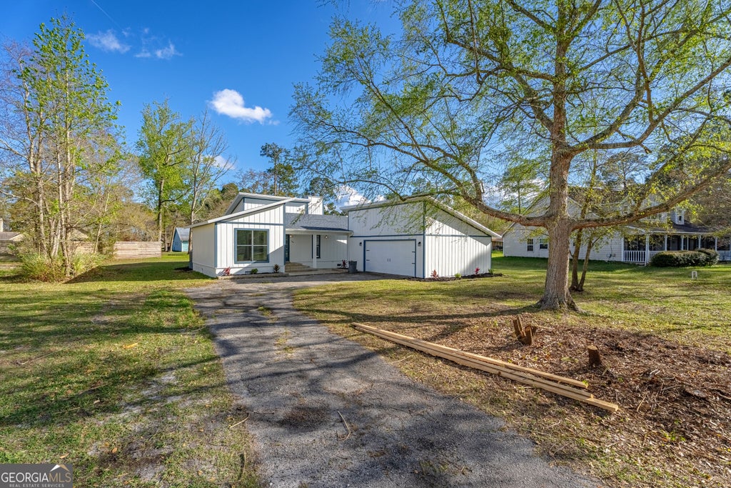 Photo of 104 Cardinal Street, Woodbine, GA 31569 (MLS # 10873418)