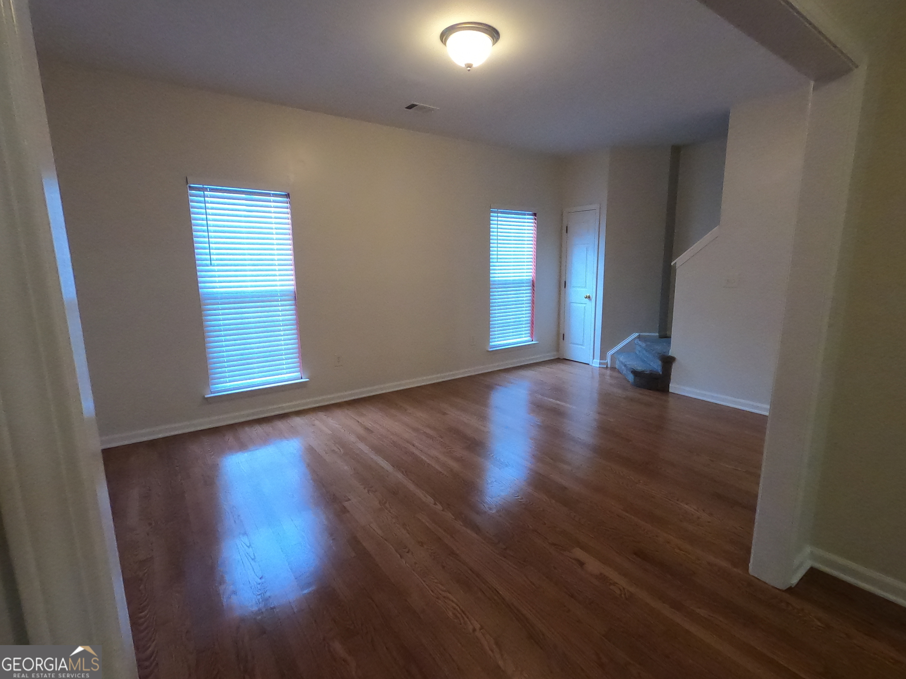 5352 Beaver BR