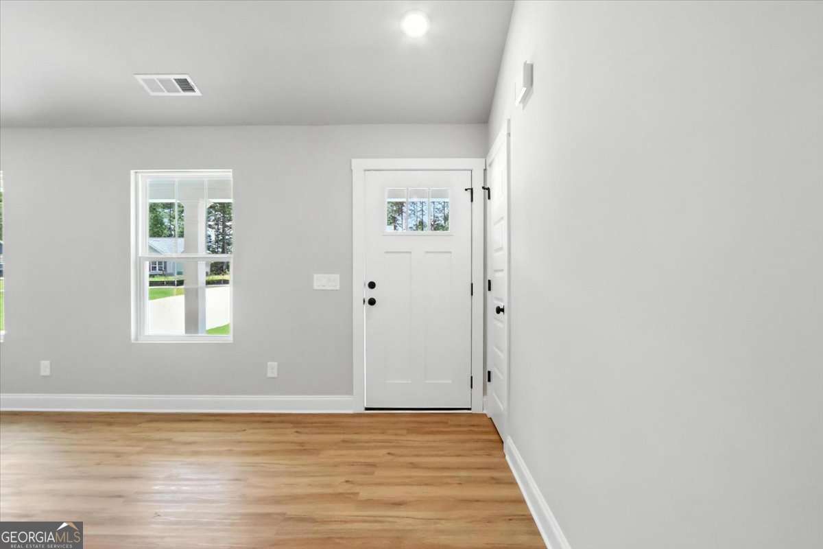 546 RACHEL LN