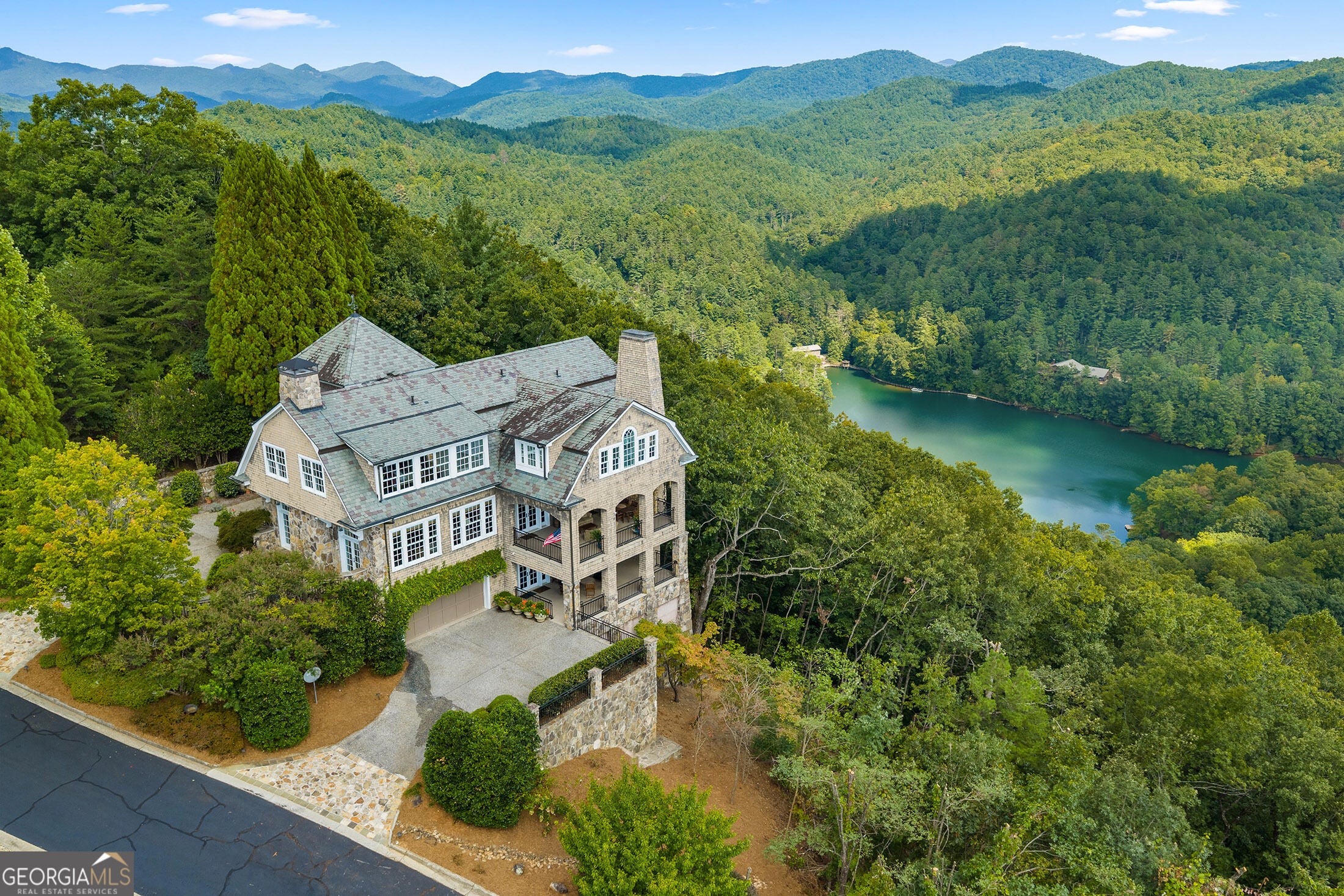 630 Waterfall DR
