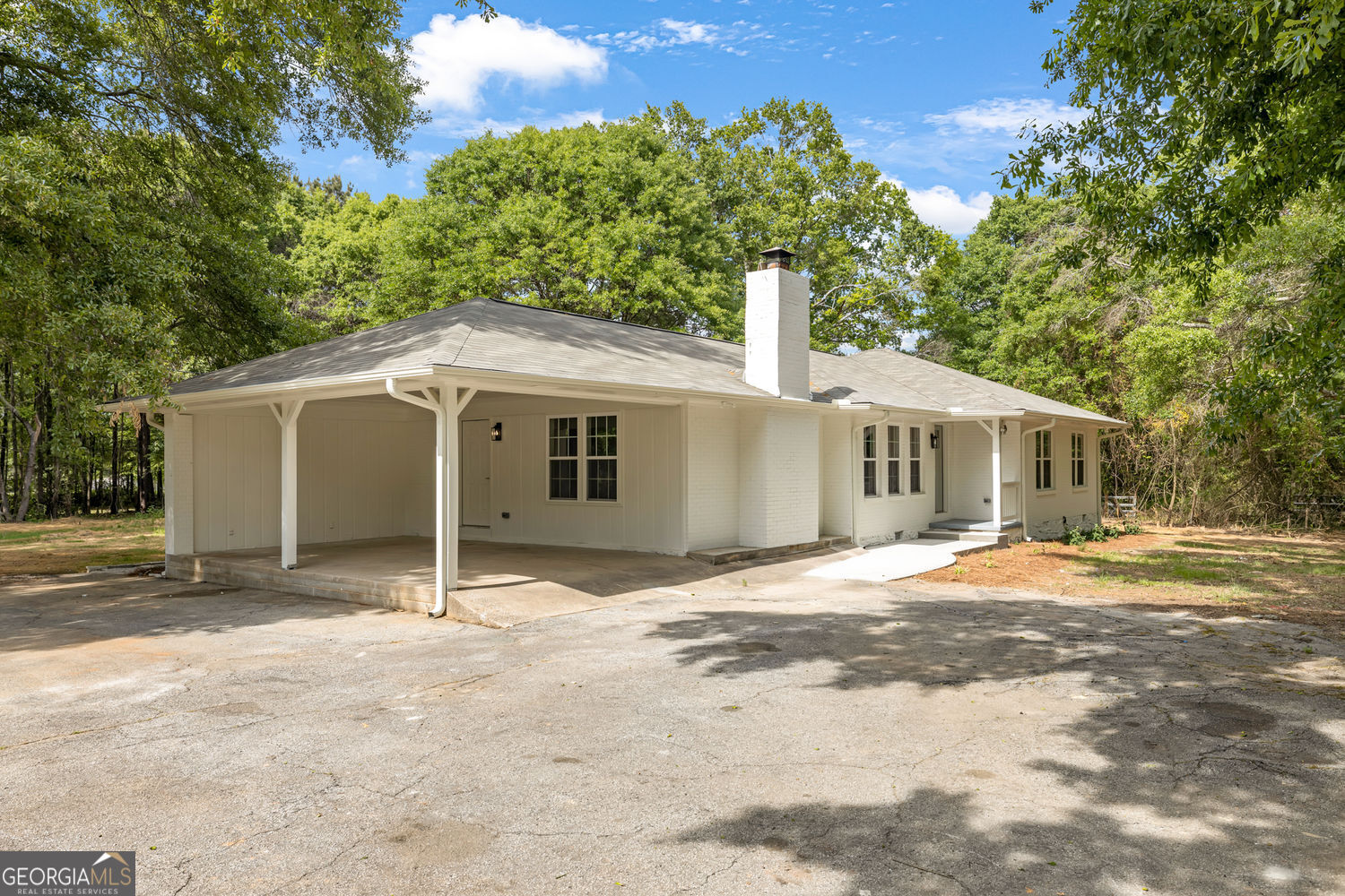 3466 NE Zingara RD NE