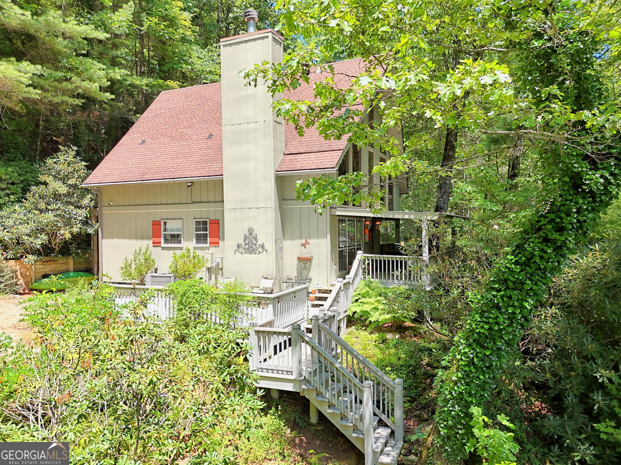 266 Evergreen LN