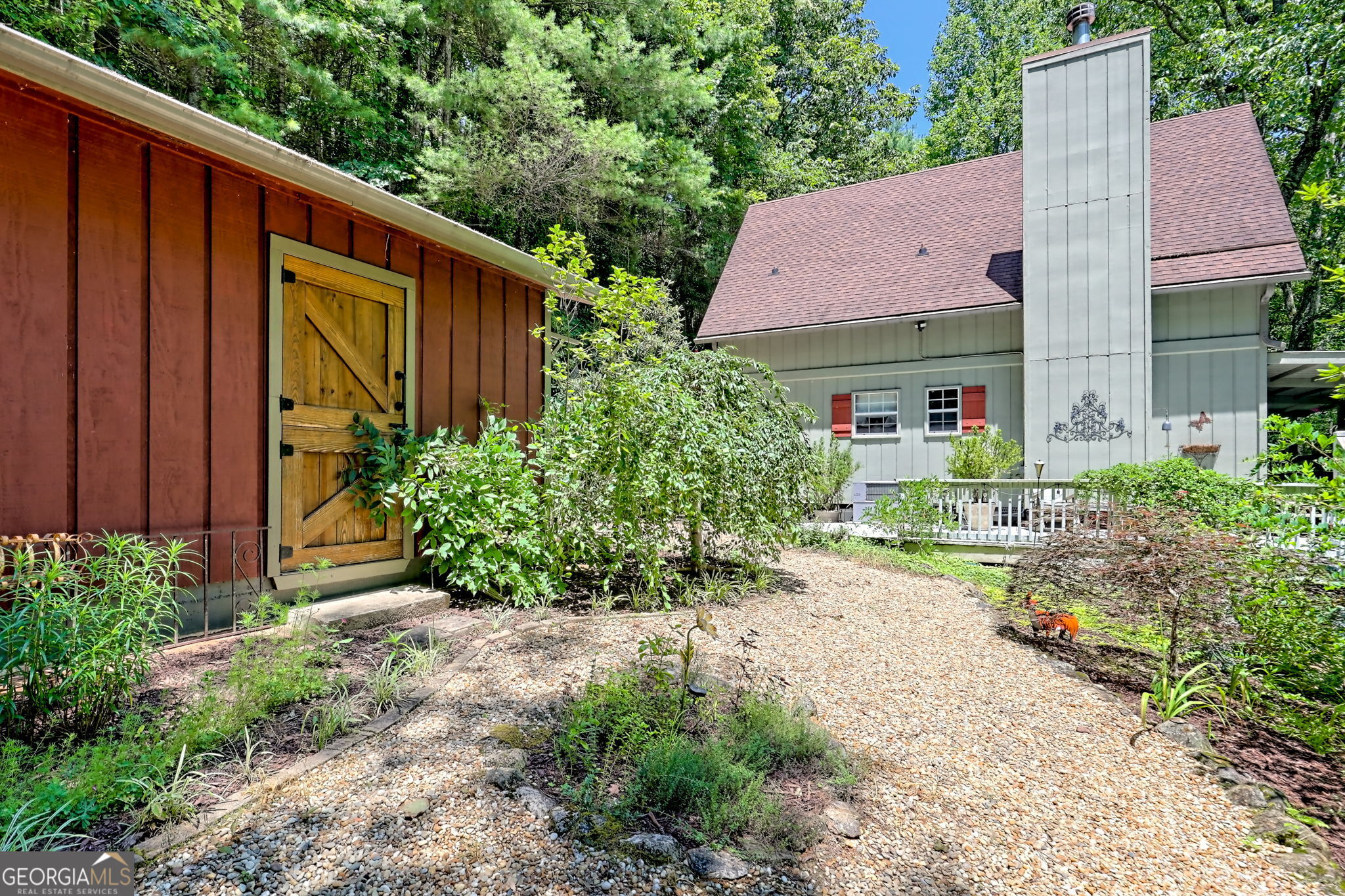 266 Evergreen LN