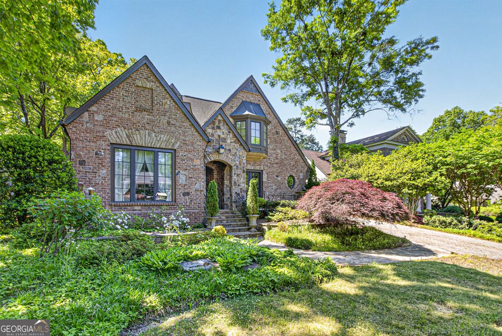 Photo of 1031 Eulalia Road NE, Atlanta, GA 30319 (MLS # 10756793)