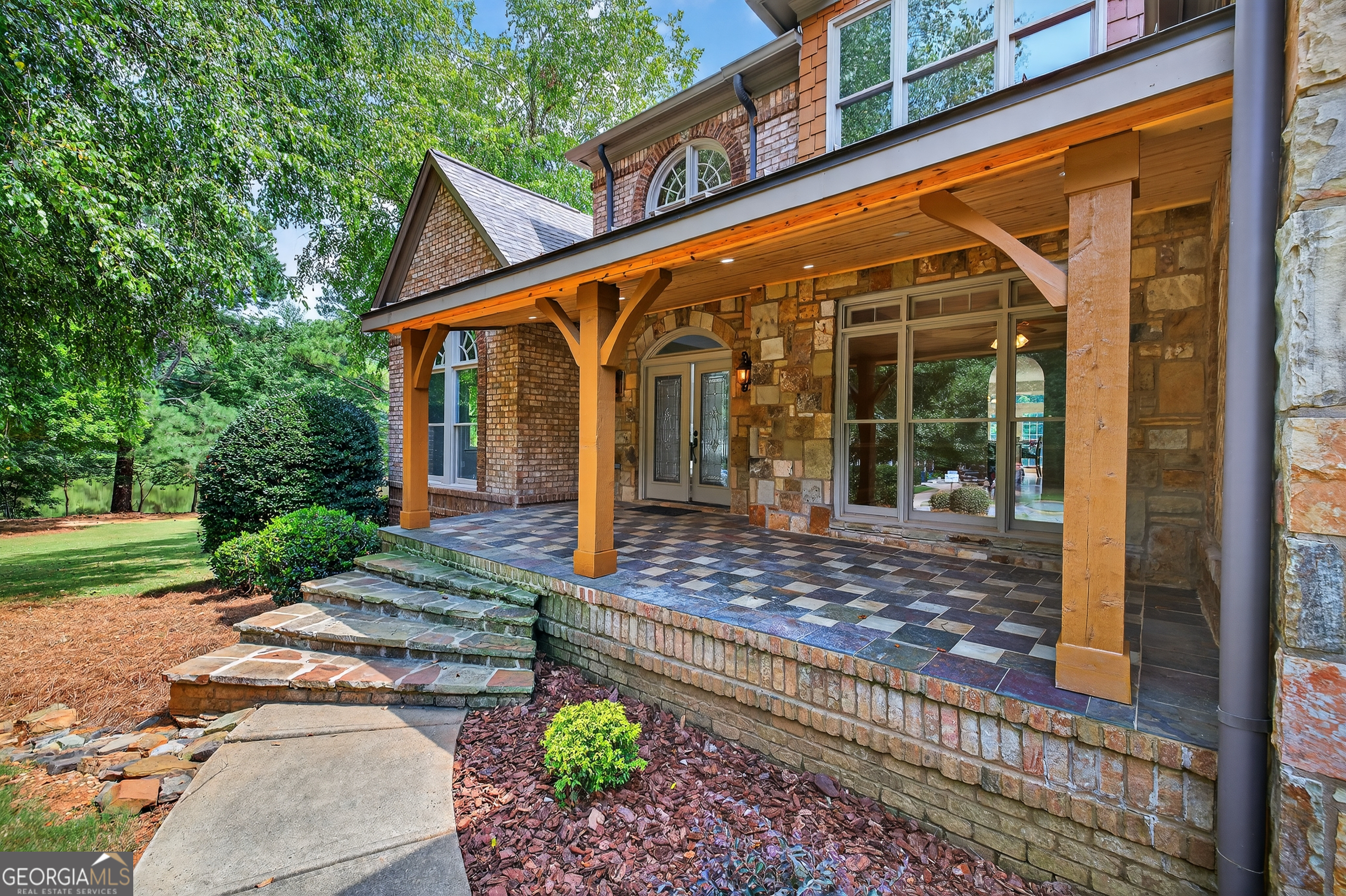 115 Arabian AVE
