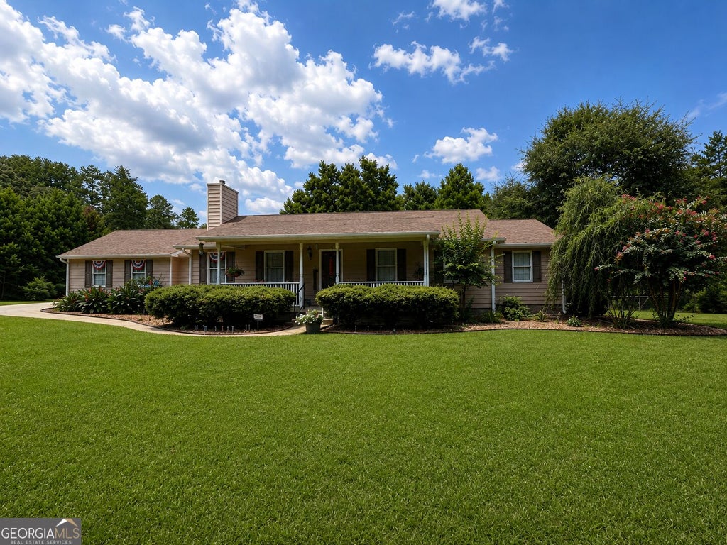 Photo of 837 Sunset Drive, Locust Grove, GA 30248 (MLS # 10824173)