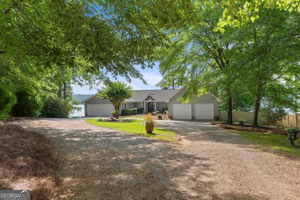 Photo of 1430 Buckhead Drive #UNIT 302, Greensboro, GA 30642 (MLS # 10770999)