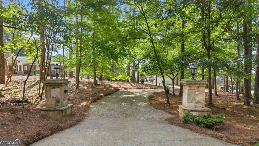 Photo of 1430 Buckhead Drive #UNIT 302, Greensboro, GA 30642 (MLS # 10770999)