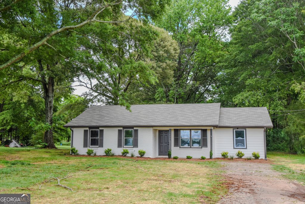 Photo of 4464 Old Atlanta Rd, Griffin, GA 30223 (MLS # 10761302)