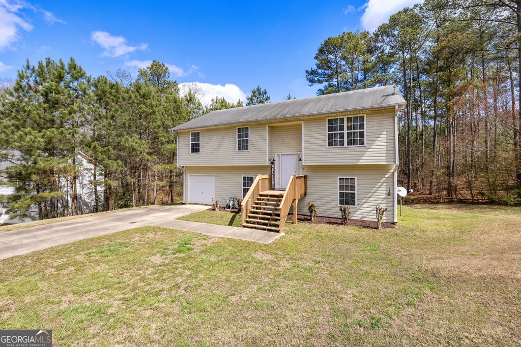 Photo of 229 Emma Gilley Drive, Carrollton, GA 30116 (MLS # 10706635)